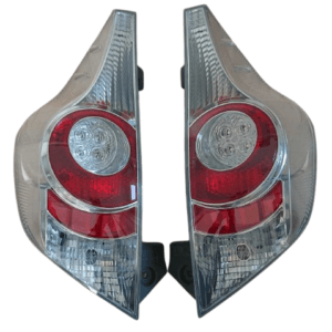 toyota-aqua-tail-light-2012-2014